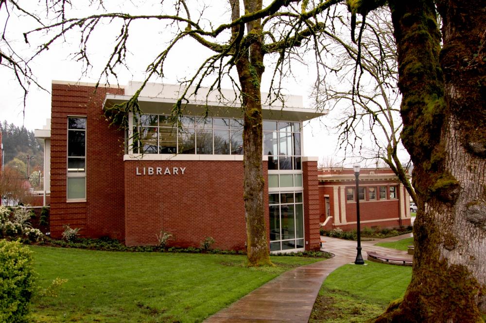 NE Side View Entrance, Rainy