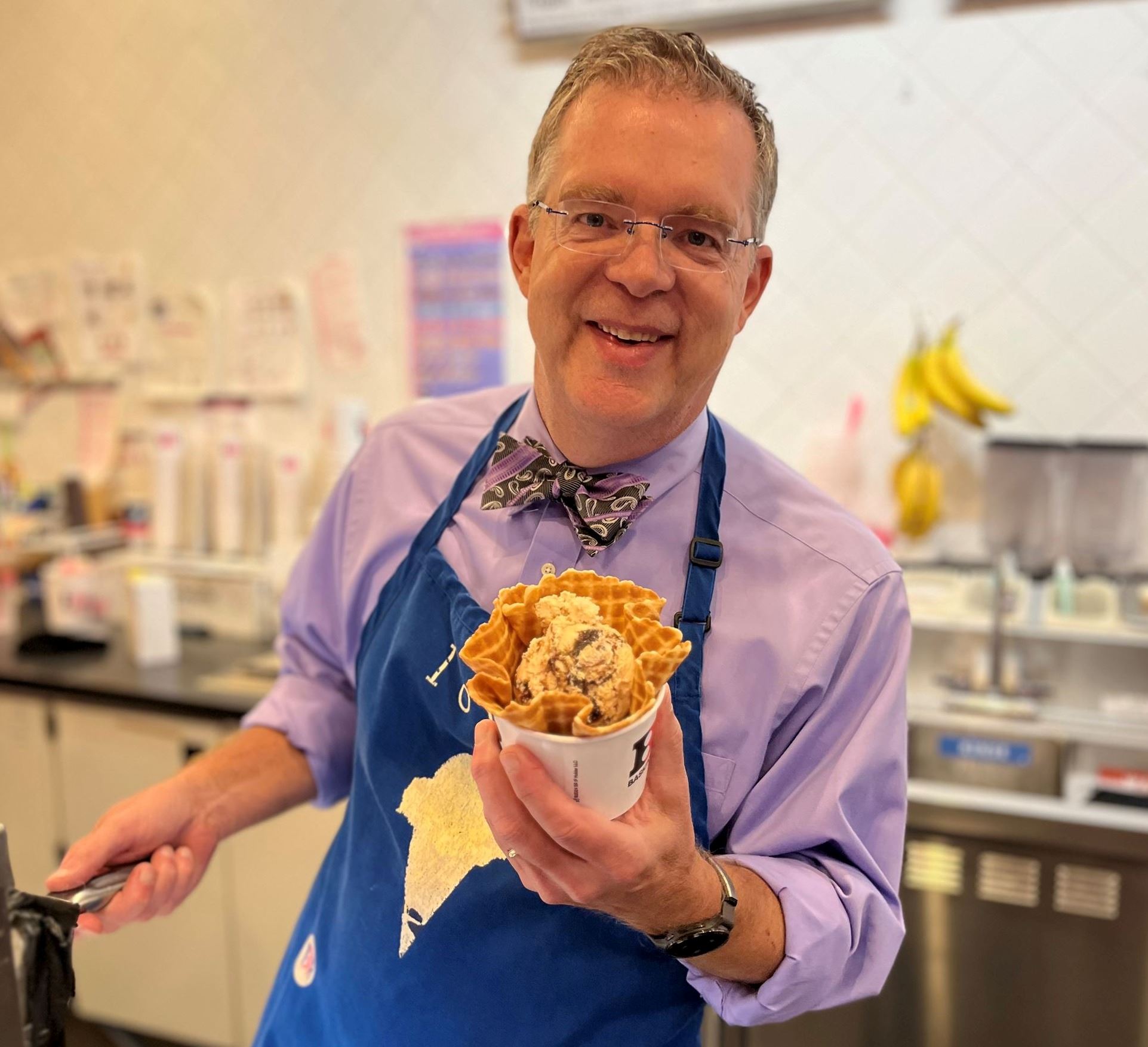 Celebrity Scooper, Tim Cook, President of Clackamas Community College