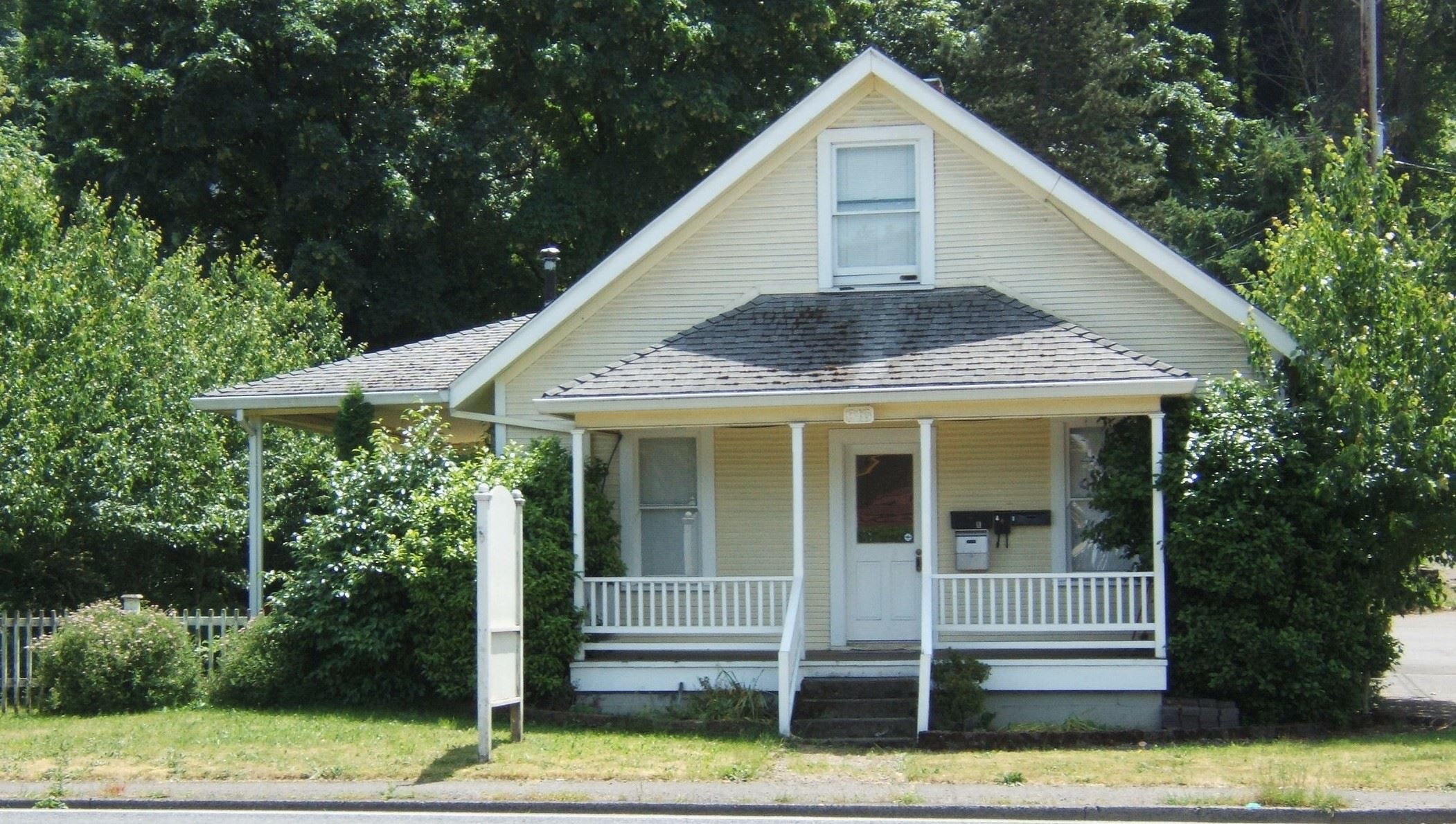 McLoughlin_616_S cropped